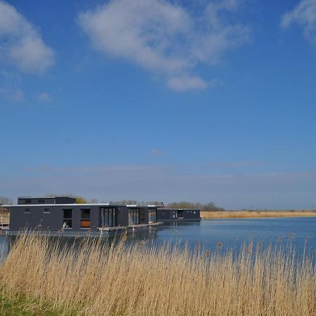 Hausboot Der Frieslaender Im Wangermeer Шиллиг Экстерьер фото