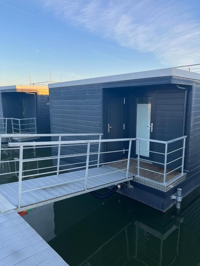 Hausboot Der Frieslaender Im Wangermeer Шиллиг Экстерьер фото