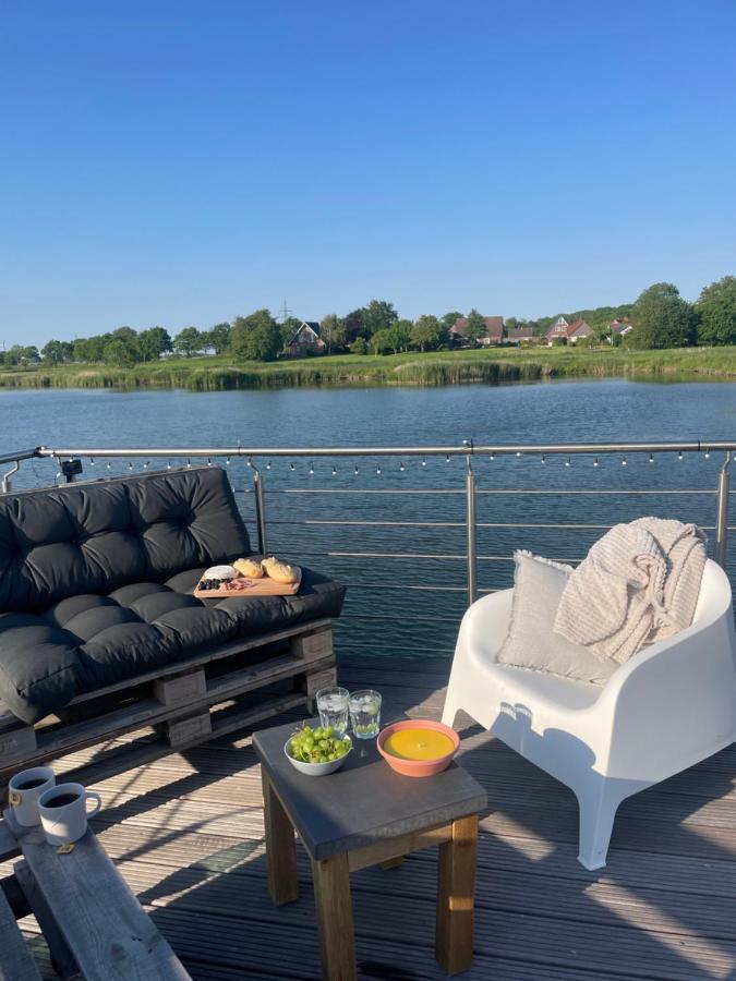 Hausboot Der Frieslaender Im Wangermeer Шиллиг Экстерьер фото